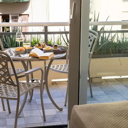Guest house La Musa & *